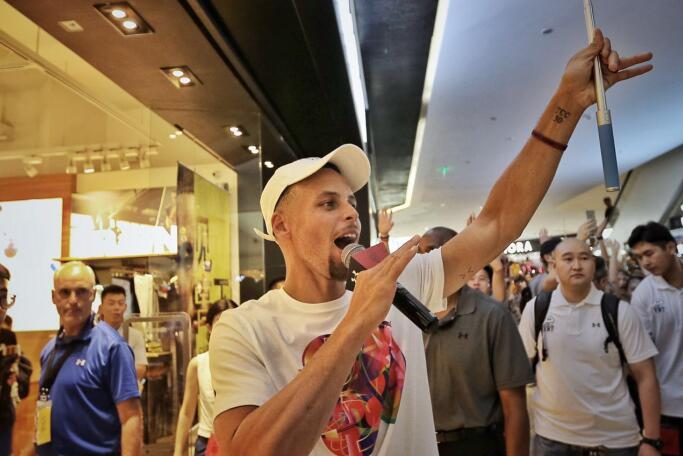 争锋归来终“见高下”UNDERARMOUR（安德玛）2017库里亚洲行——天府之国成都站