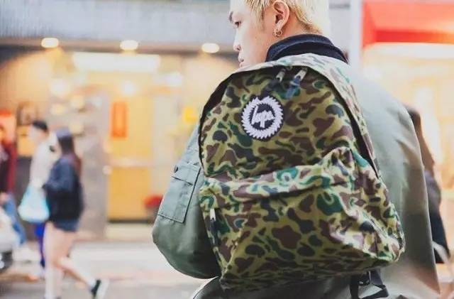 有没有好看的双肩包推荐啊,又好看又舒服的双肩包