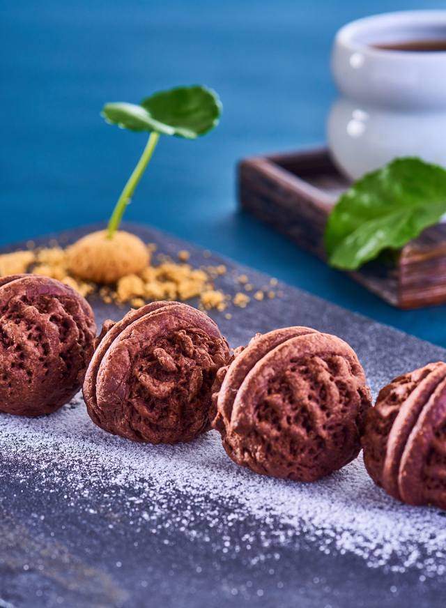 歪？别的小朋友都去吃好吃的了，你啥时候带我去啊？