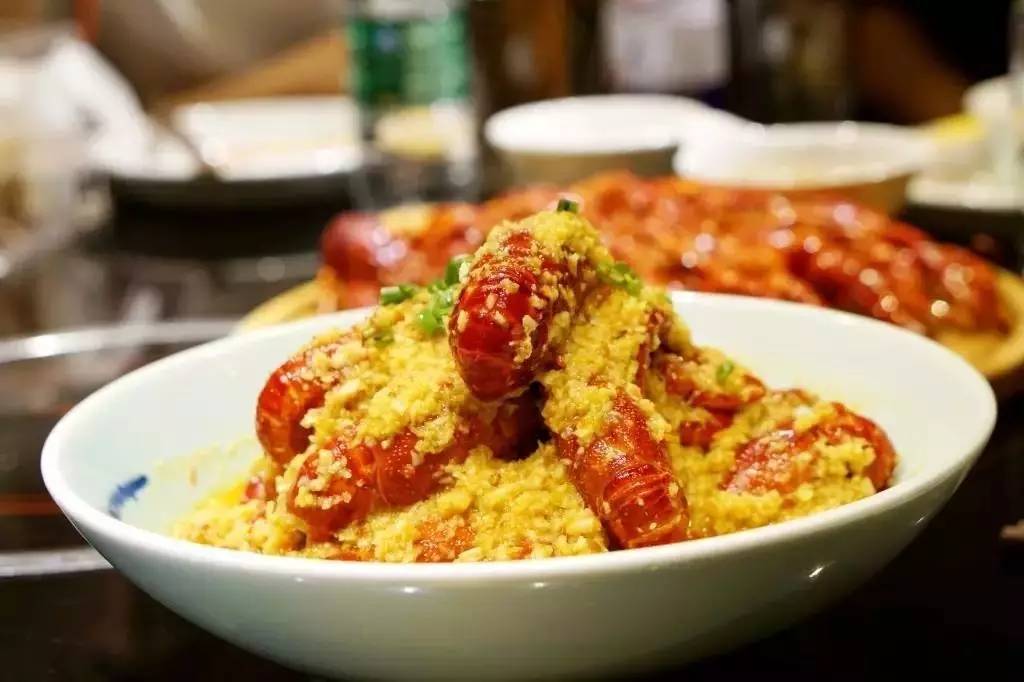 长沙吃虾网红店在哪里,长沙河西哪家油爆虾最好吃