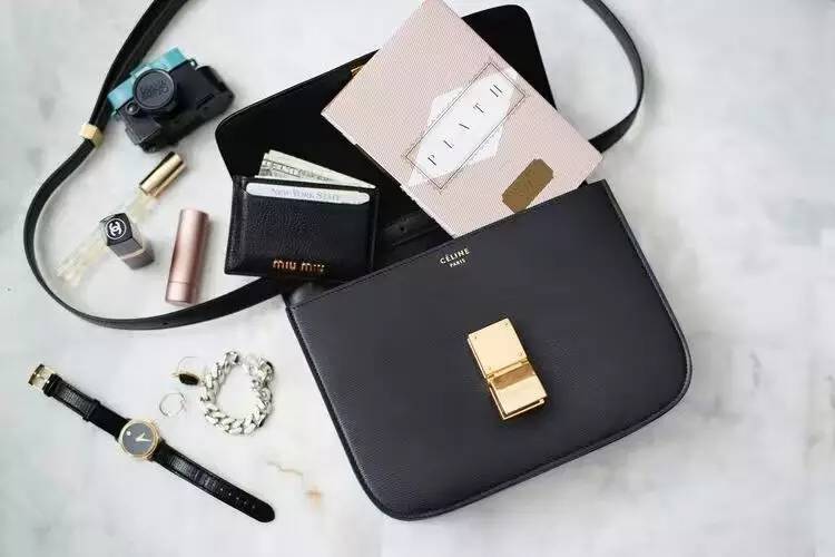 为什么女人都想拥有celinebox,为什么每个女人都拥有一个钻戒