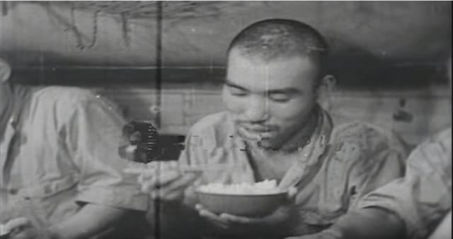 中国军兵的伙食,现在中国潜艇官兵每天的伙食标准