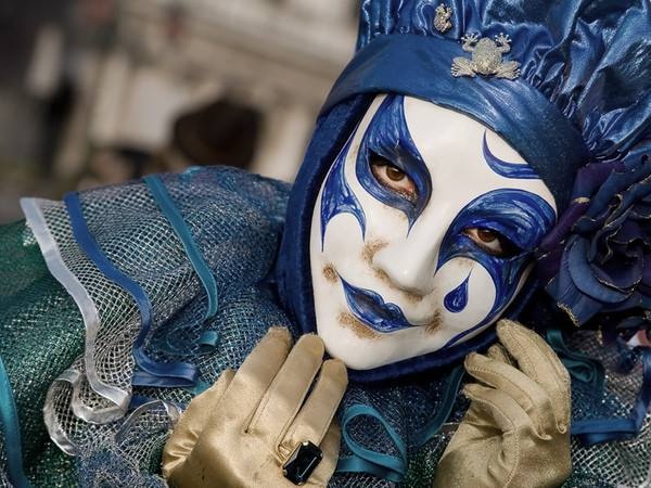 威尼斯：一半浮华，一半叹息｜跟着电影去旅行