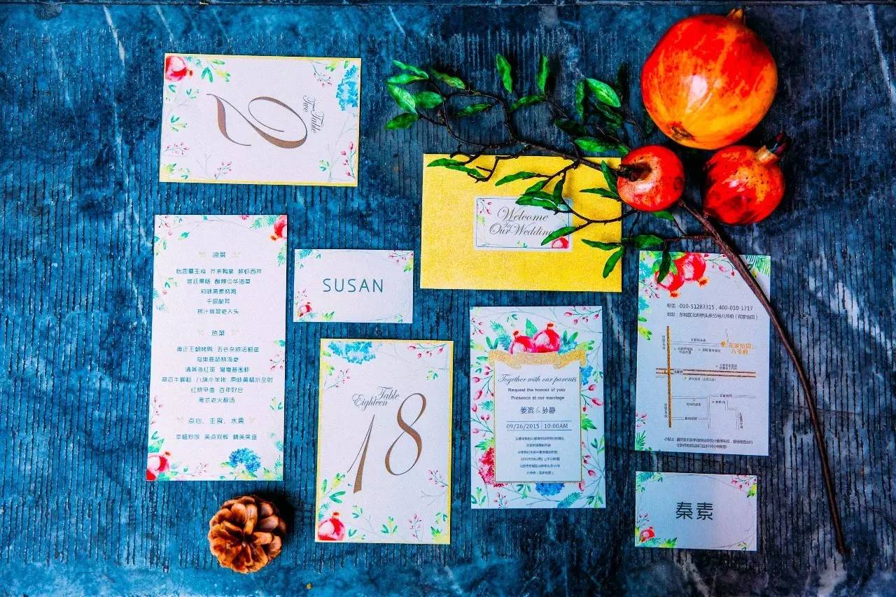 庭院婚礼中式红色系,红蓝撞色庭院中式婚礼