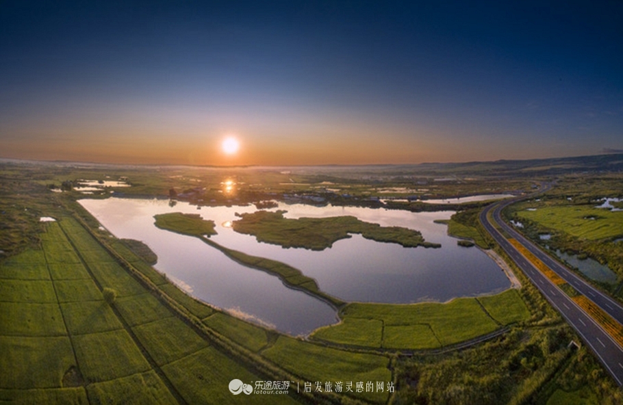 火山口探秘完整视频,镜泊湖火山口免费景点