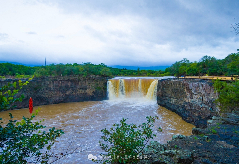 镜泊湖火山口免费景点,探秘火山