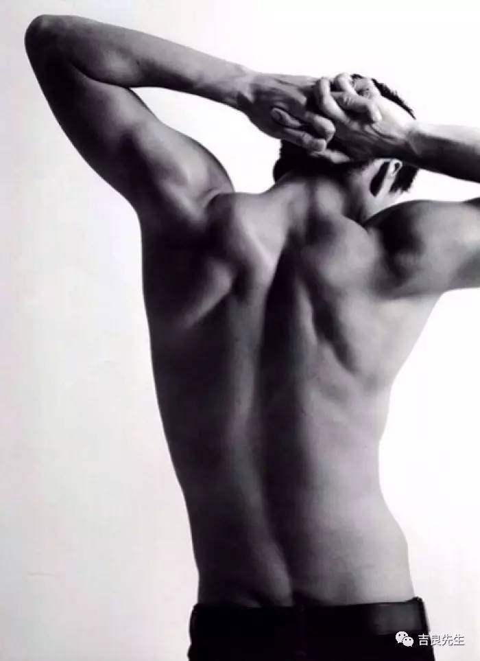 挖鼻孔的男生,挖鼻孔的男人