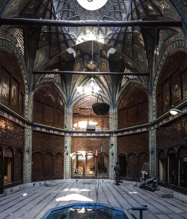 豆瓣日记:庭院与街道：作为城市骨架的伊斯法罕巴扎