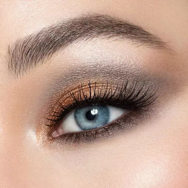 哪款平价眼影盘比较好用,哪些牌子的四色眼影盘好用到哭