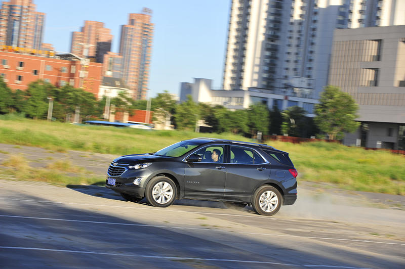 探界者科雷傲对比,科雷傲和翼虎对比