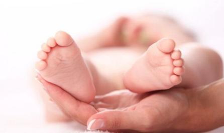 脚崴了如何判断是否伤到筋了,脚崴了怎样判断伤骨头