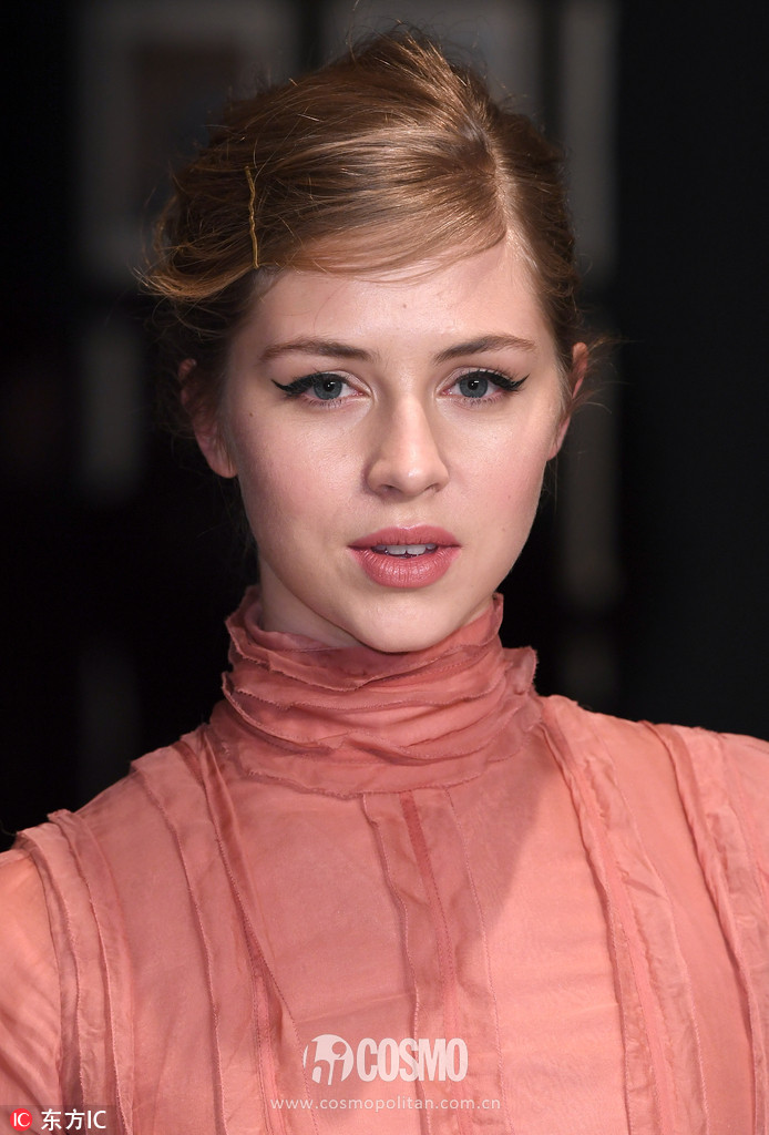 杨幂同款八字卷刘海教程,杨幂同款发型法式刘海