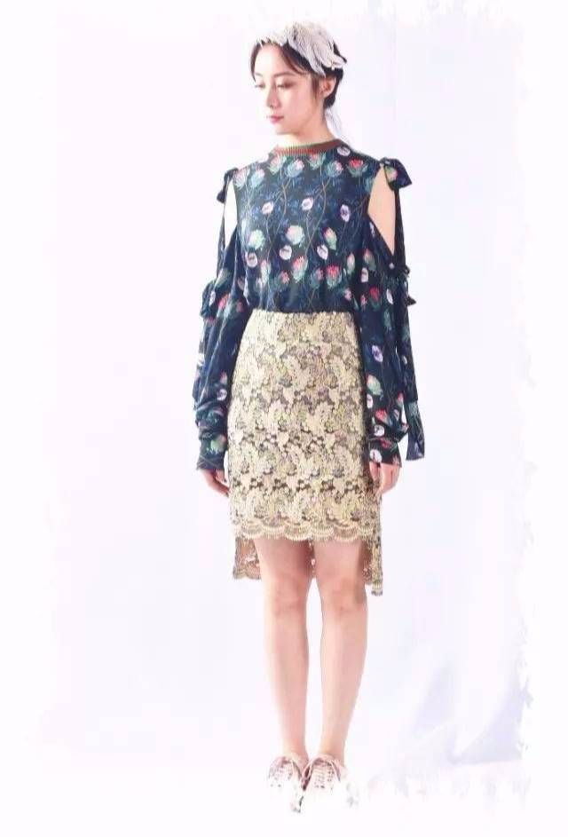 武汉女生衣服,武汉的女士服装