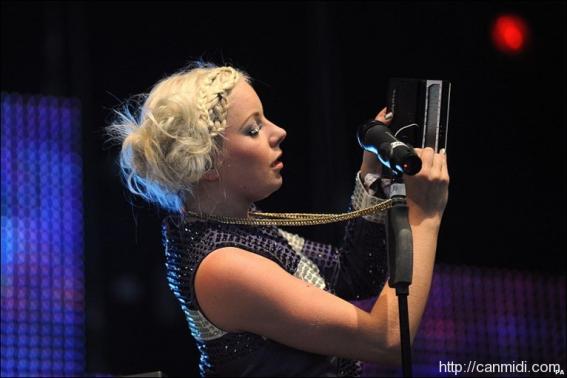 midi键盘配重选择,手感排名第一的midi键盘