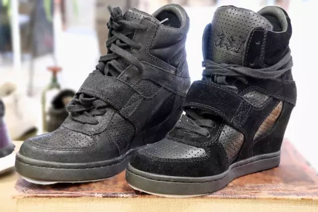 100元帮你搞定一套秋装,花一件衣服的钱穿两件衣服