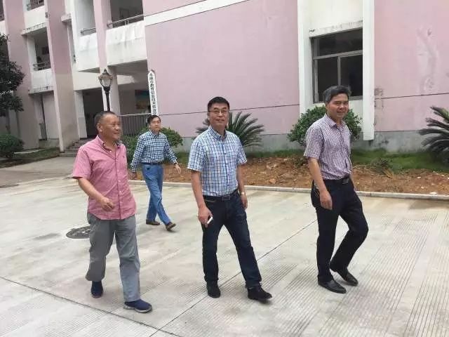 简讯今日要闻,今日头条新闻简讯最新消息