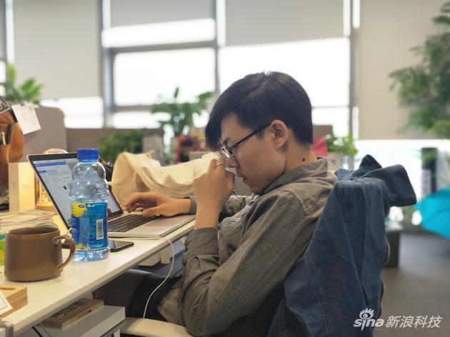 一加3500元手机性价比,1499元一加5手机