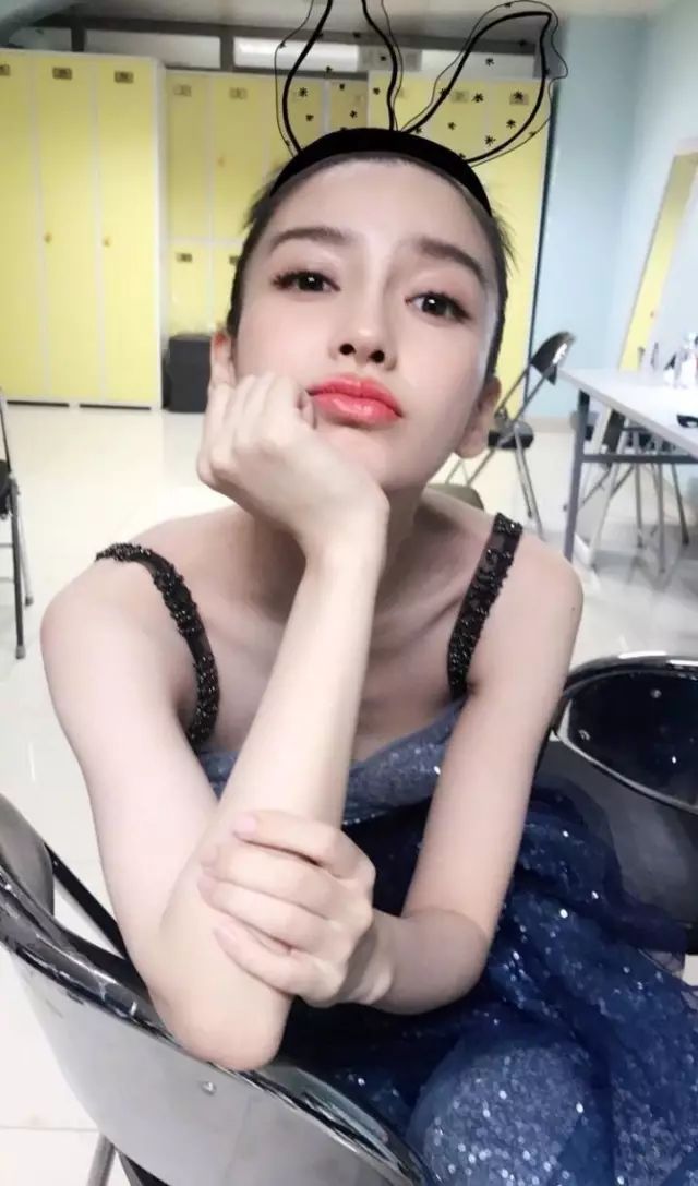 唐嫣的眼影活色生香,唐嫣大地色眼影