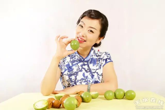 天水市委常委、副市长李晓东:我家门前清水流,漫山遍野鲜核桃!