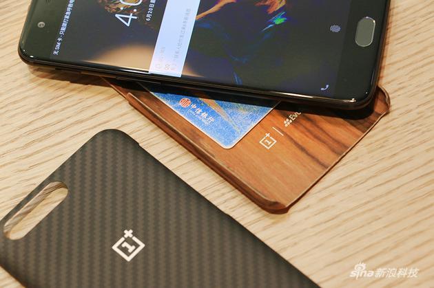 一加五顶配,一加5t2999就只有黑色吗