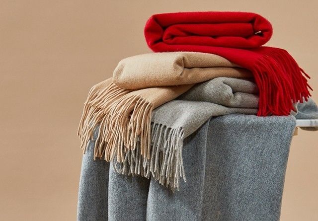 恋物志｜一条羊绒围巾，比两件毛衣还暖和