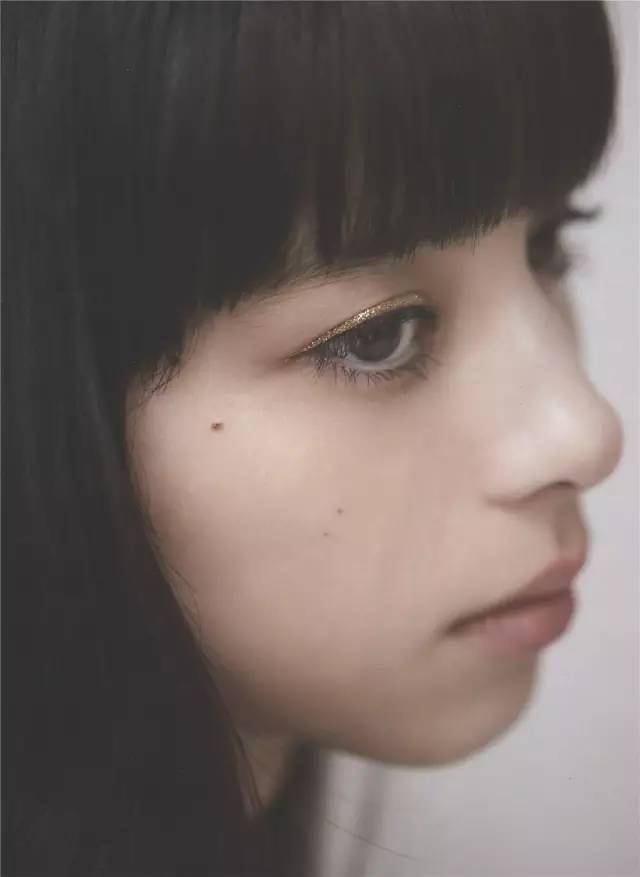 透明感女孩的特点,女生说透明感什么意思