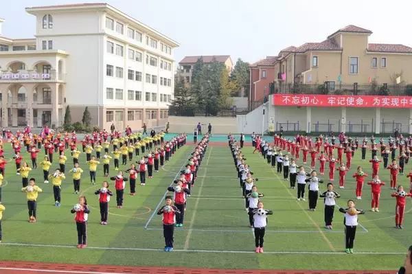 校园｜直播点击率过21万：中心小学足球特色震撼来袭
