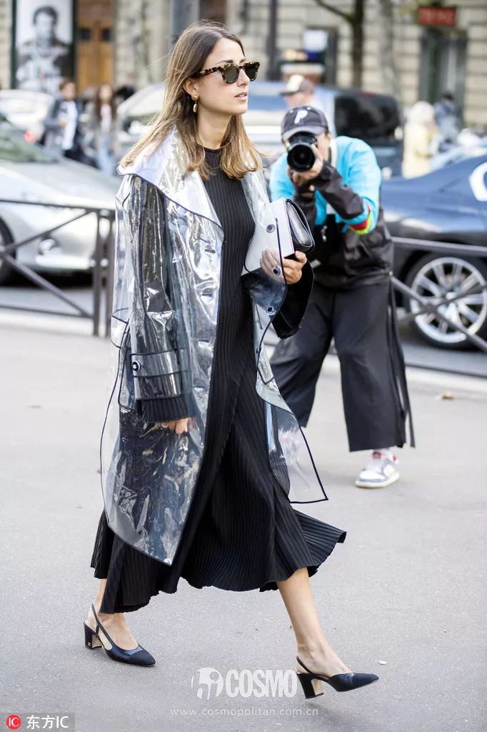 时髦办｜“透明塑料”成新流行！再也不怕下雨天咯