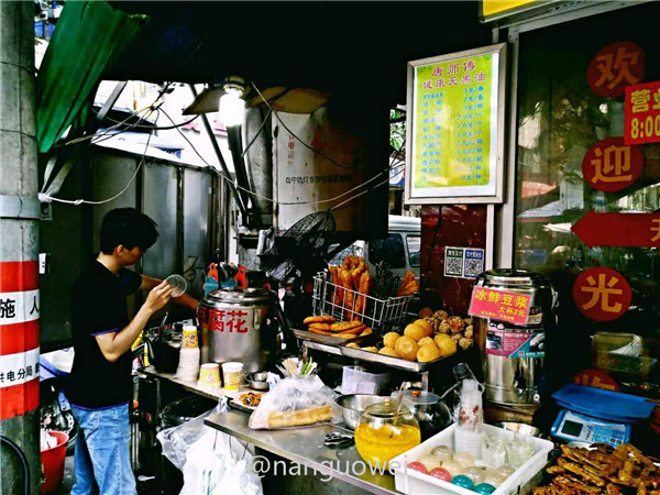 刷爆南宁人的朋友圈,网红油条南宁