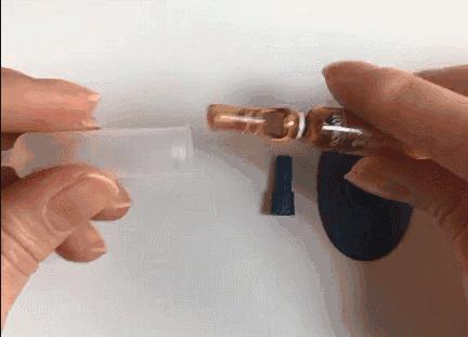 神奇安瓶算是目前最火的网红,珀莱雅保龄球安瓶拔草