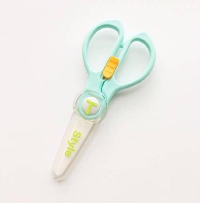 五个月宝宝吃辅食用什么工具,必备辅食工具推荐图文并茂