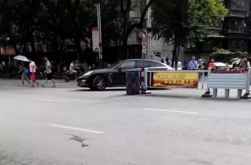 桂C17297等车主！你们交通违法被举报并处罚了，请自律！