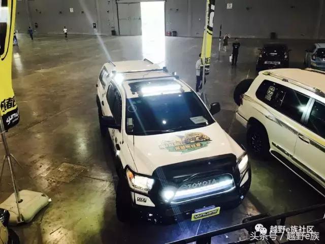 丰田坦途3.3t柴油版改装,丰田坦途trd全新款2022款改装