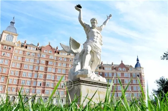 颜值过高，四川西南航空职业学院一不小心成了影视基地