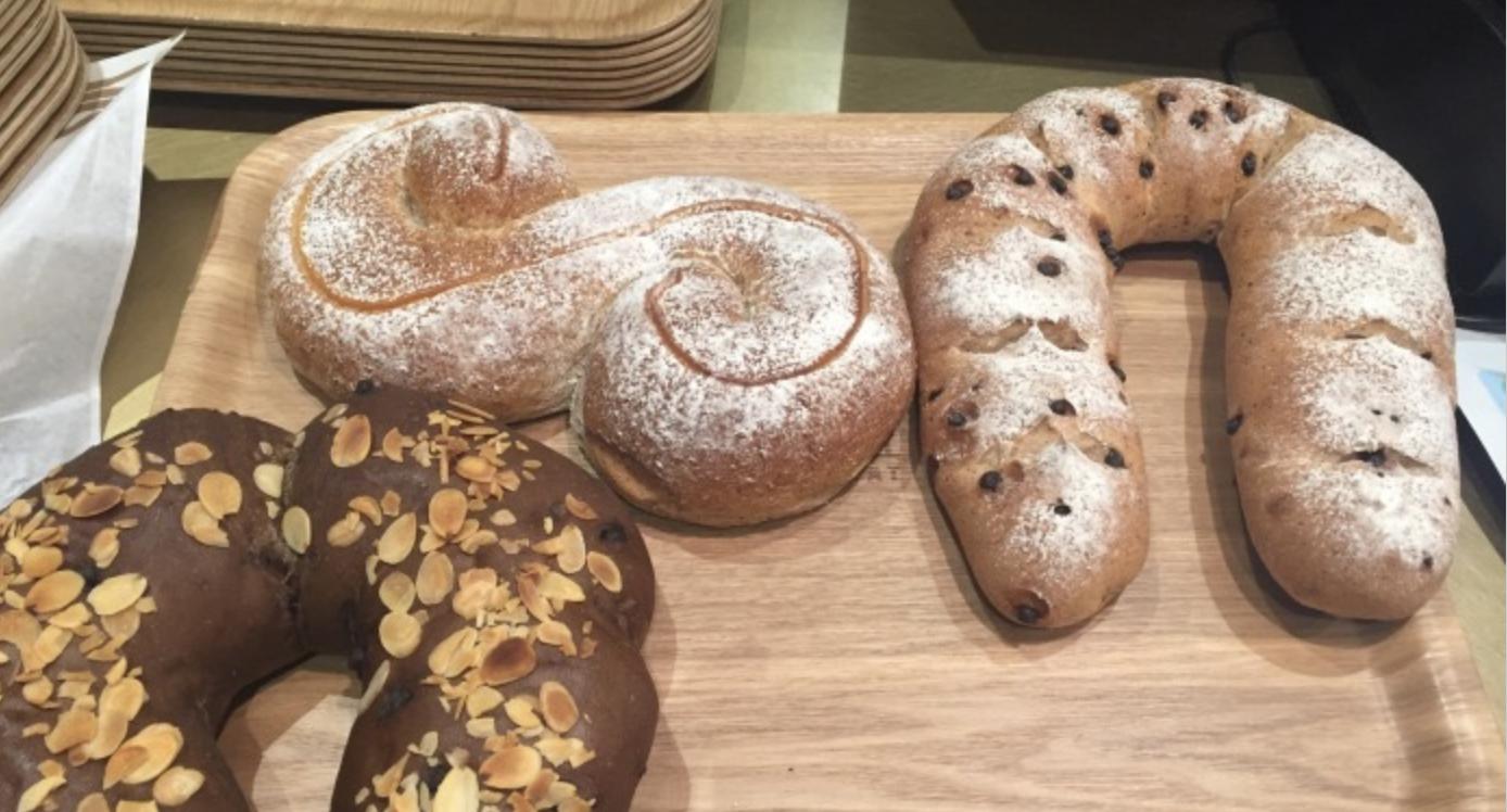 喏，这是一份你想要的20款原麦山丘面包大测评（内含6个彩蛋菜单）