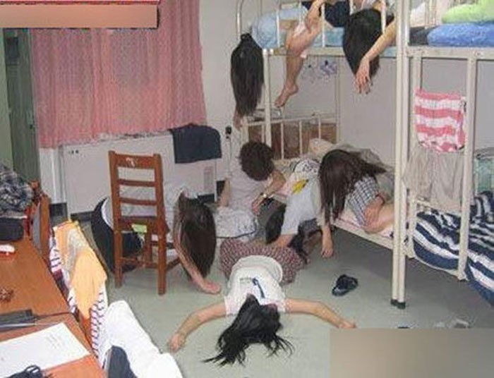 怀念大学宿舍的日常,怀念校园生活宿舍视频