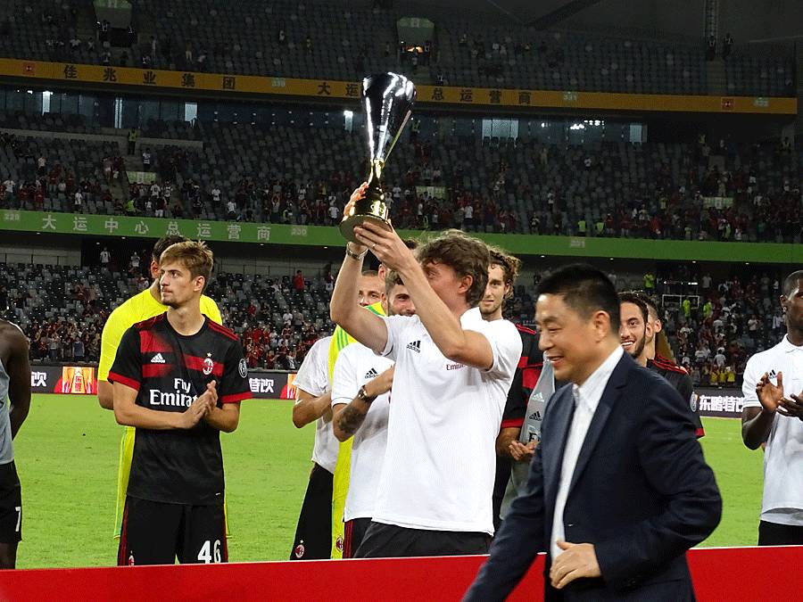 拜仁对阵ac米兰,拜仁德国超级杯发布会