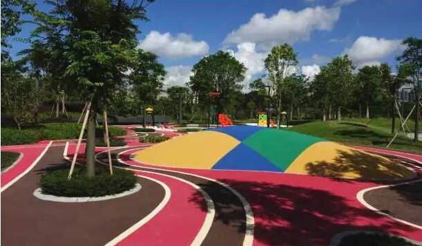 又多了一个免费约会公园！空中栈道、荔枝林、*瑰园玫**，环境超棒的！