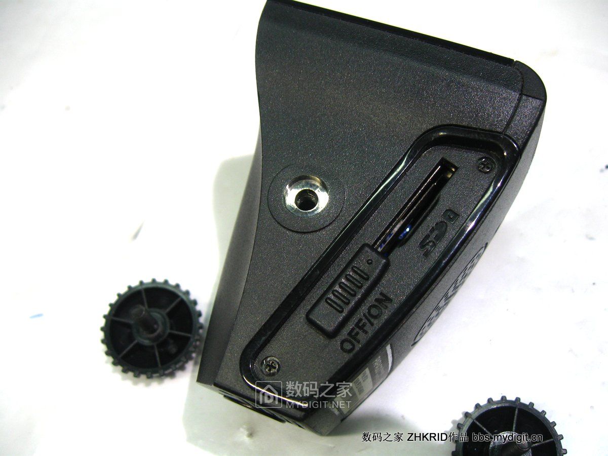 拆解趴趴狗隐藏式行车记录仪,行车记录仪拆解解析