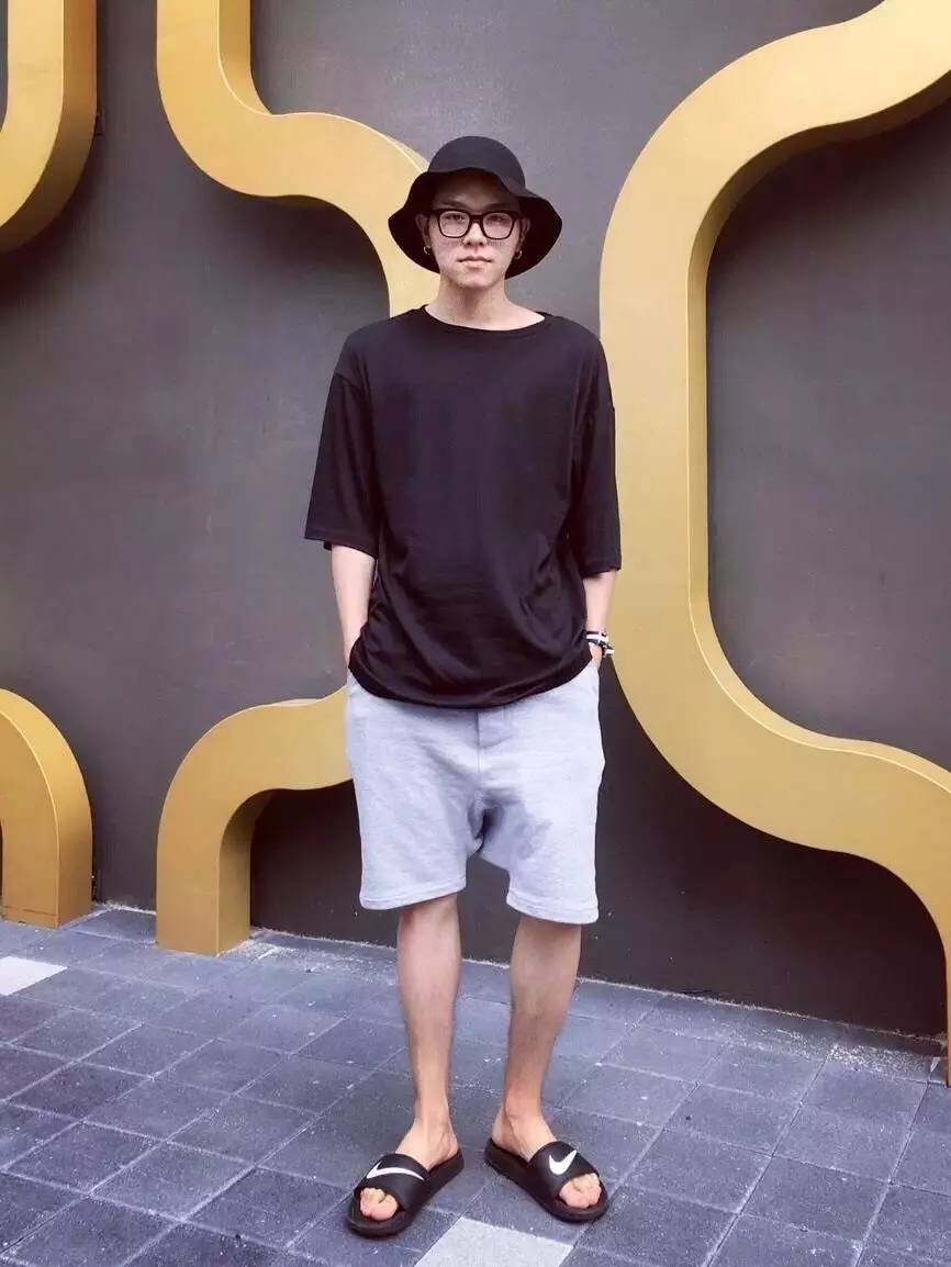 欧美风凉拖穿搭,凉拖怎么穿最时尚