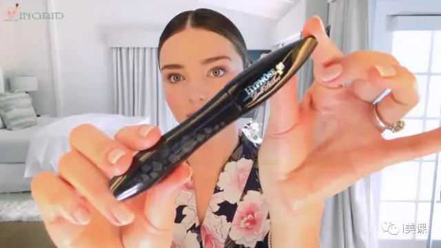 超模米兰达可儿妆容,和姐妹一起化个名媛妆