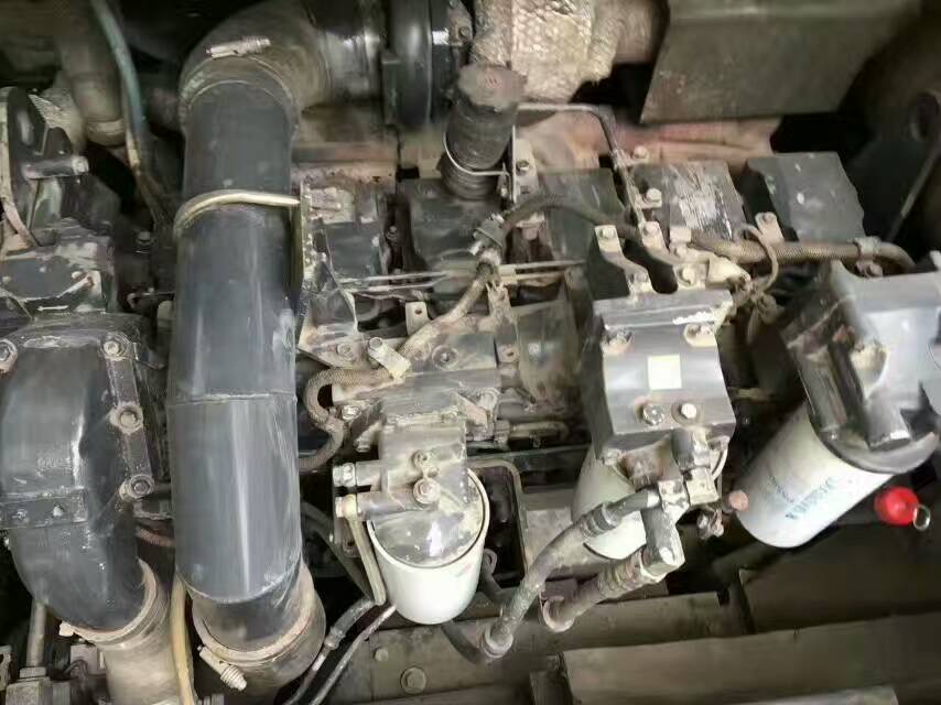 二手挖掘机现场实拍,二手挖掘机直击现场