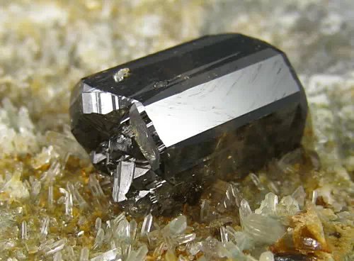 我的前半生宝石原石,我的前半生原石图片