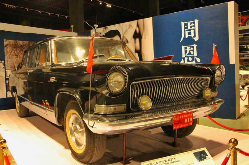 青山绿水间自由的飞翔,青山绿水放飞心情拥抱大自然