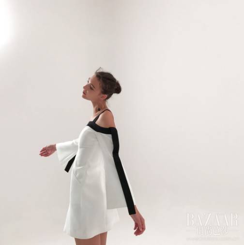 趁这6个小众品牌连衣裙还没烂大街,跟宋茜赵丽颖穿起来过夏天!