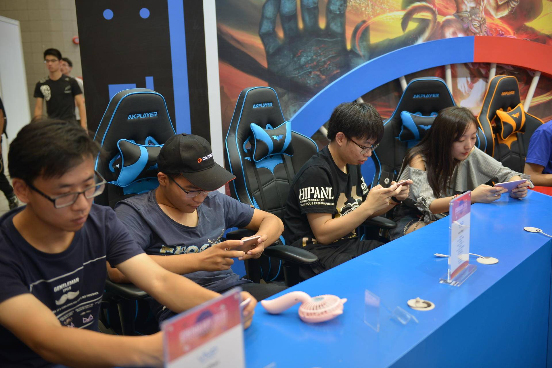 不仅ShowGirl美爆，vivo联手腾讯互娱ChinaJoy搞大事情