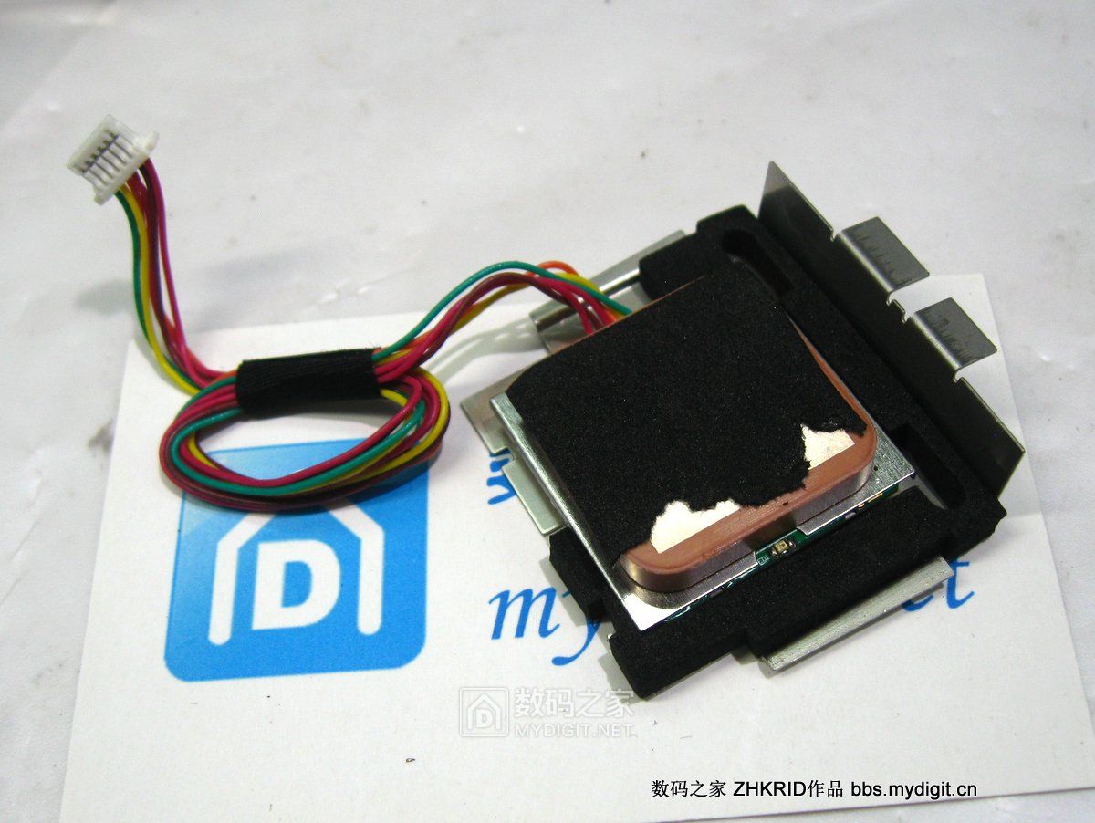 拆解趴趴狗隐藏式行车记录仪,行车记录仪拆解解析