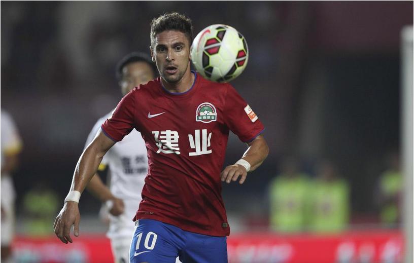 曾为八一提前退役，也因假球引争议，一特质让他成国青最佳掌舵人