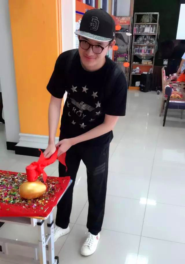 娣卞湷鑻遍箯鍥介檯鏁欒偛瀛︽牎,鑻遍箯鍥介檯鏁欒偛