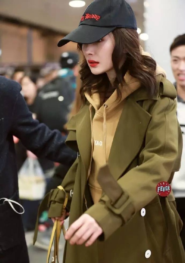 如今的带货女王杨幂,杨幂是如何成为带货女王的